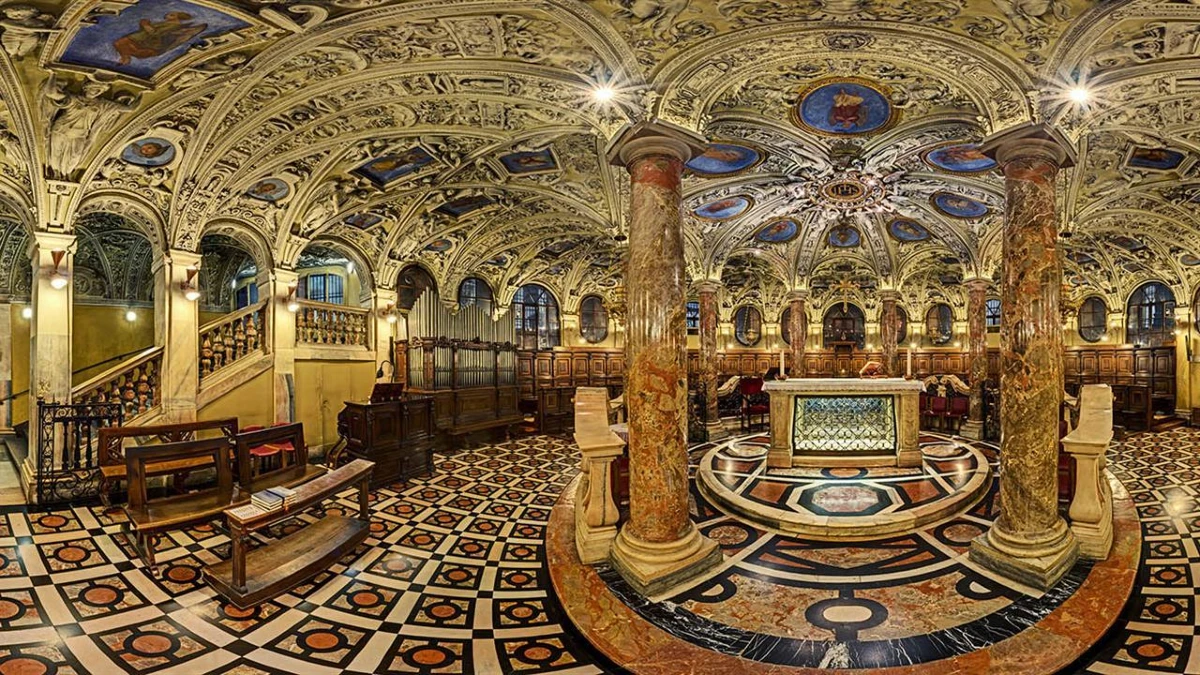 Inside Duomo di Milano
